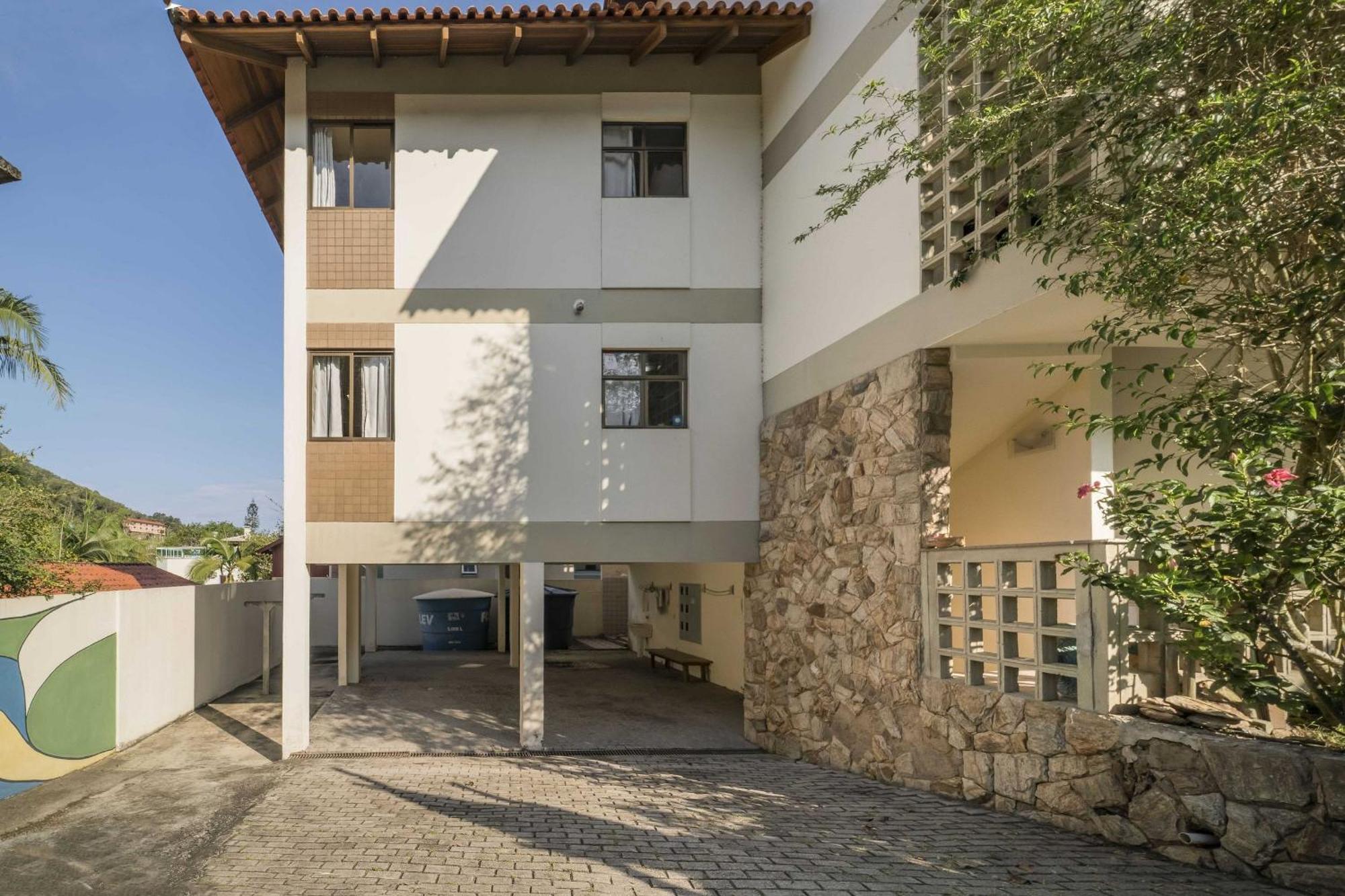 Apartamento Em 4 Ilhas Apartment Бомбиняс Екстериор снимка