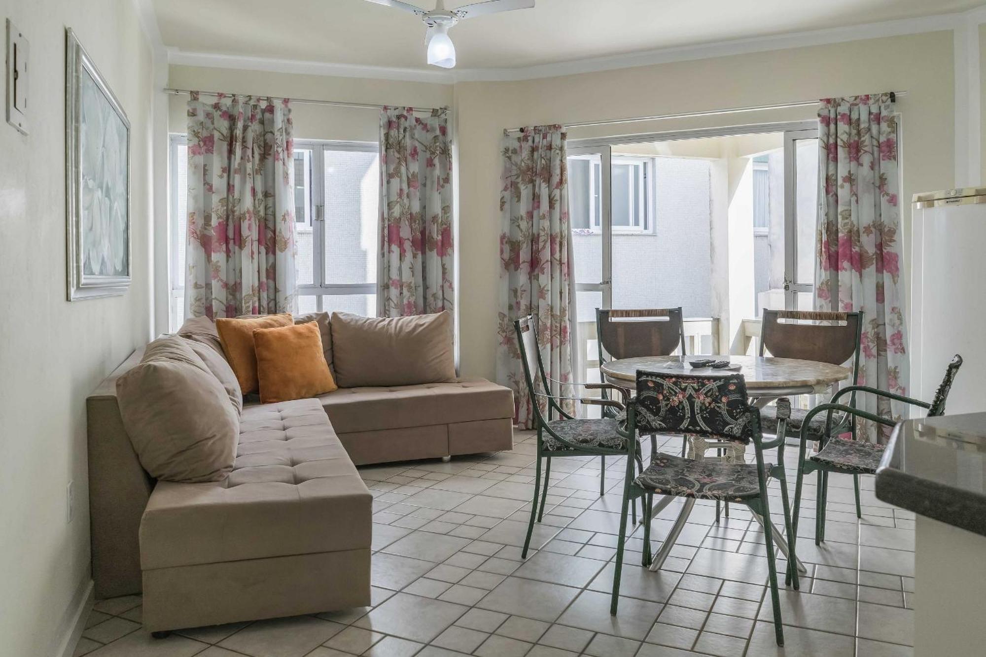 Apartamento Em 4 Ilhas Apartment Бомбиняс Екстериор снимка