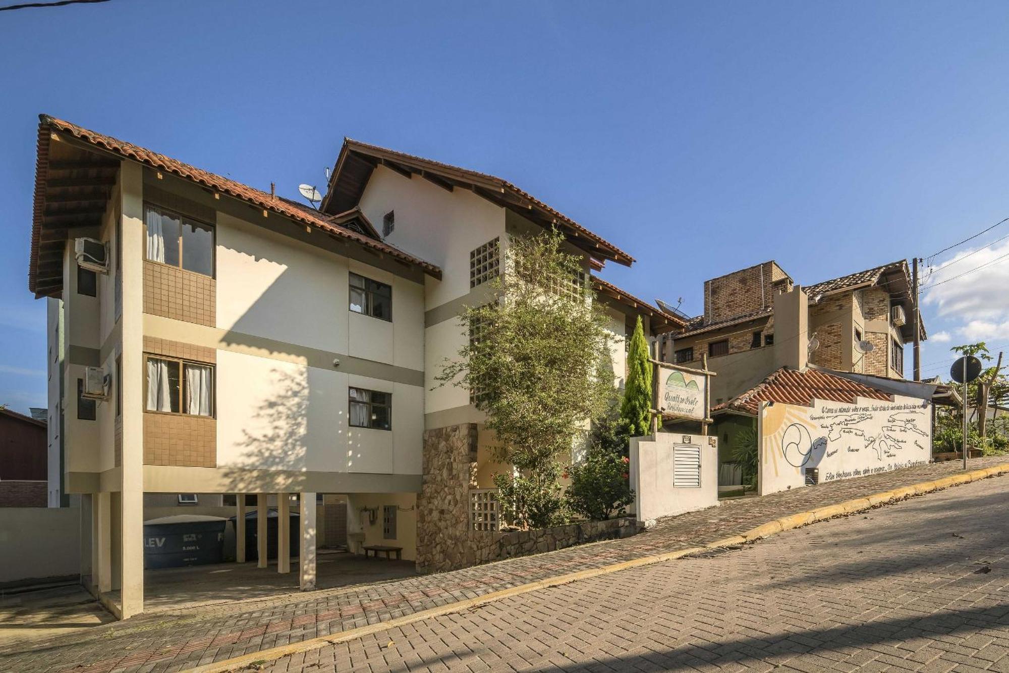 Apartamento Em 4 Ilhas Apartment Бомбиняс Екстериор снимка